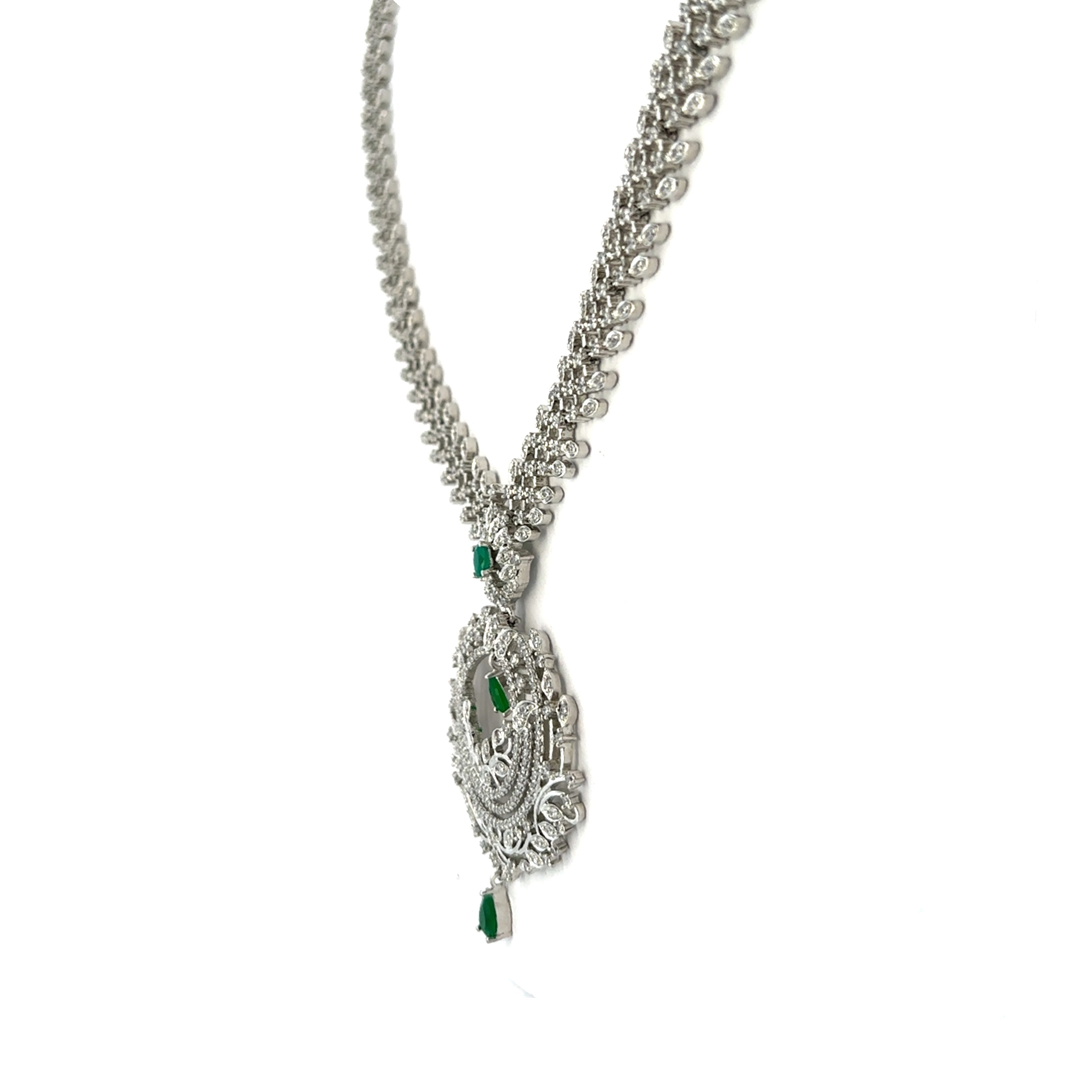 Timeless Emerald Elegance Necklace Set