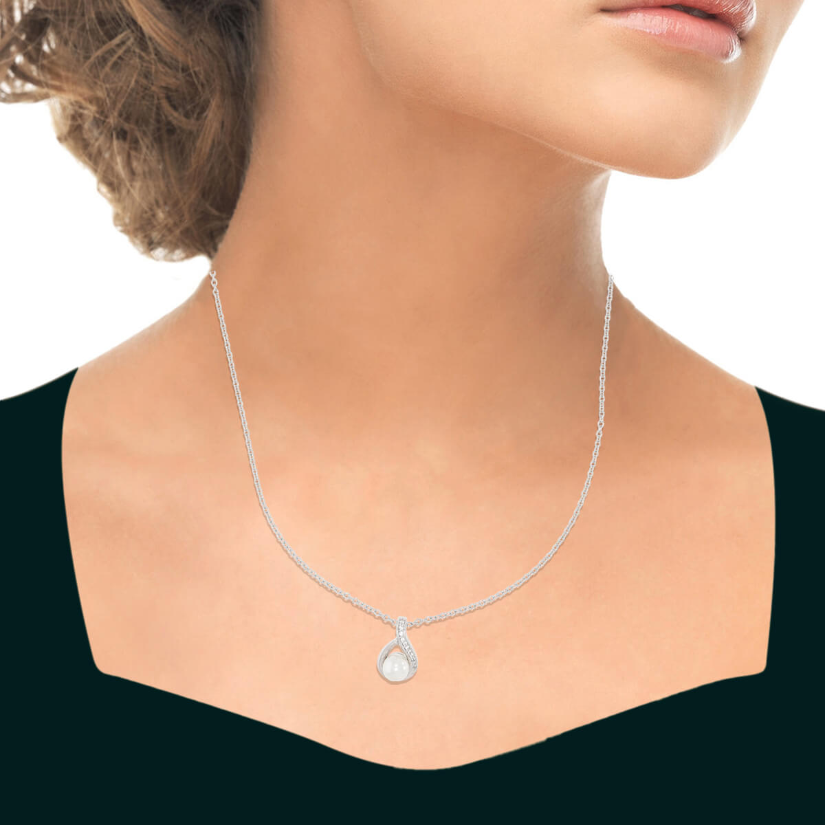 Silver Pearly Shine Pendant with Link Chain