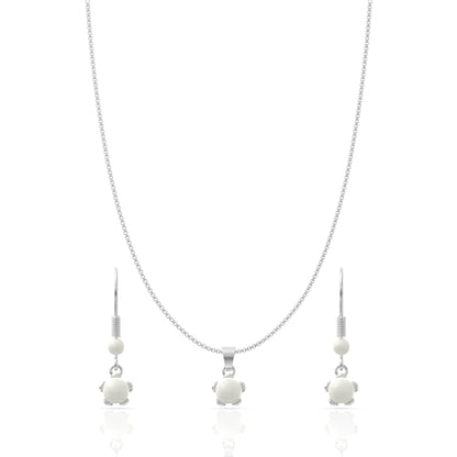Classic White Pearl Silver Pendant