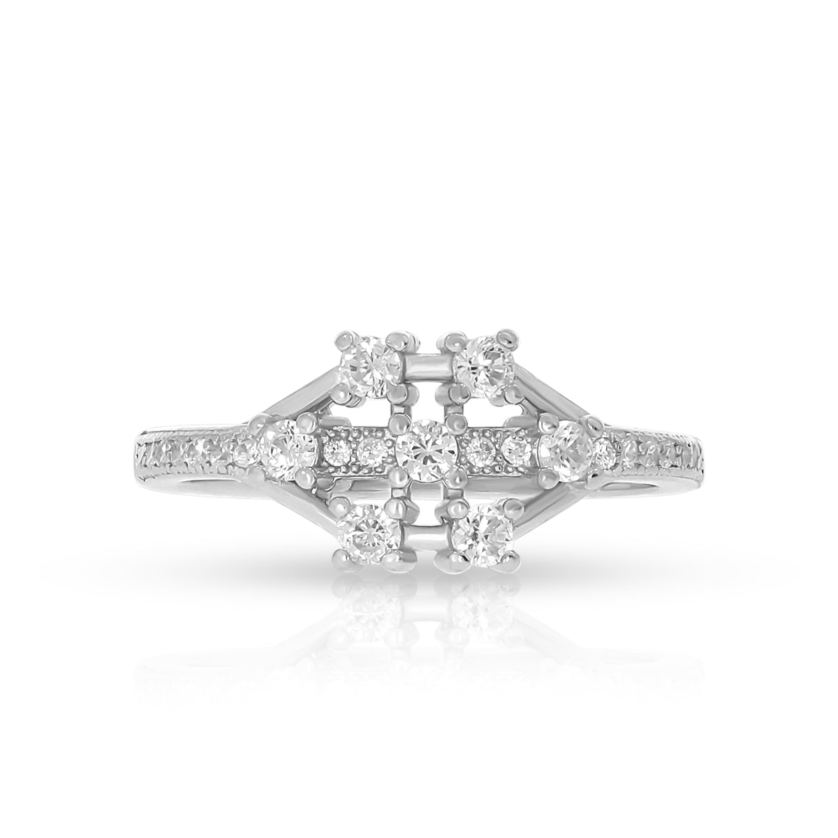 Bloom Style Cluster Ring