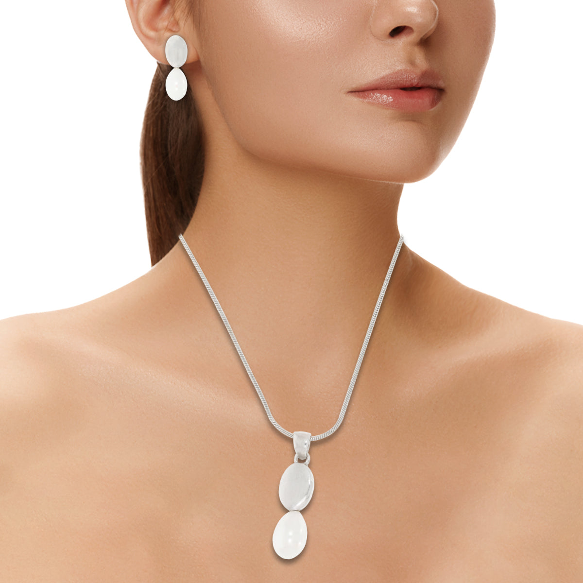 Sterling Silver Classic Pendant Set with Link Chain