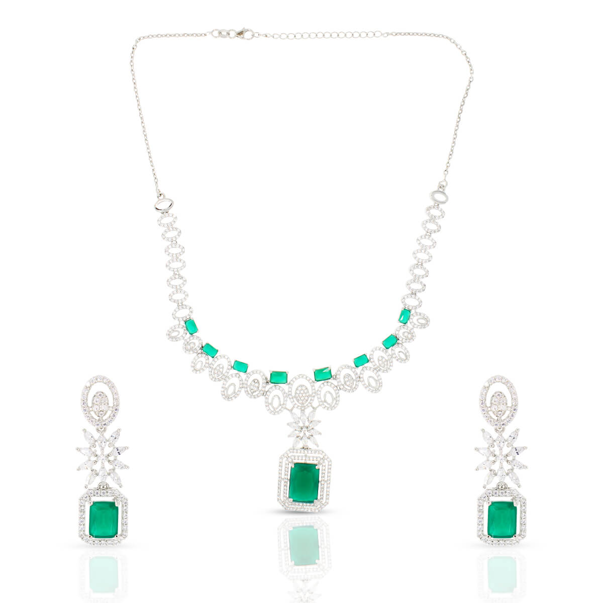 Evergreen Diamond Necklace Set In Silver