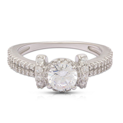 Gleaming Solitaire Silver Ring